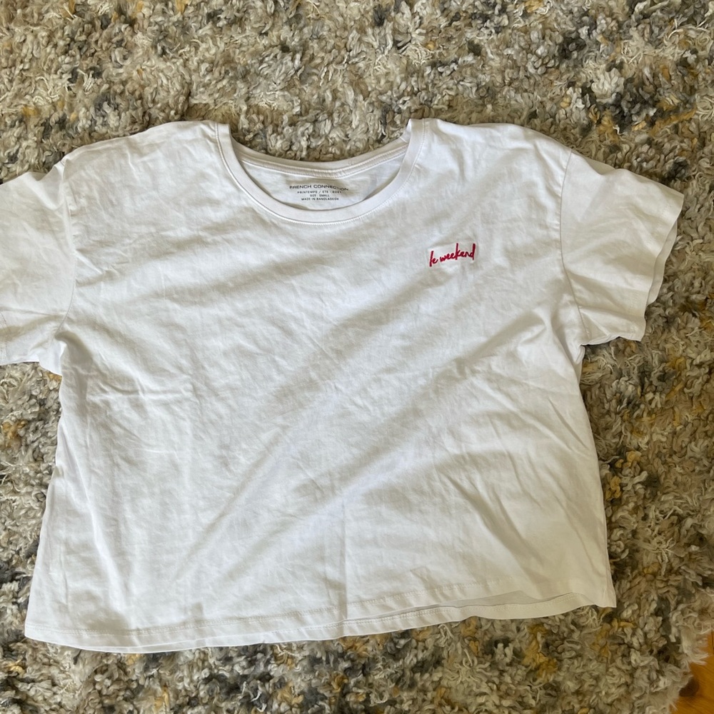 White tee